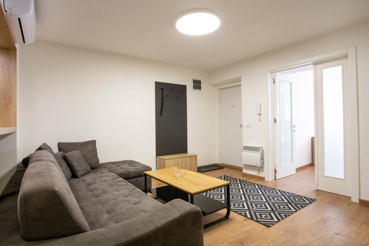Apartment Ivy Belgrad Exteriör bild